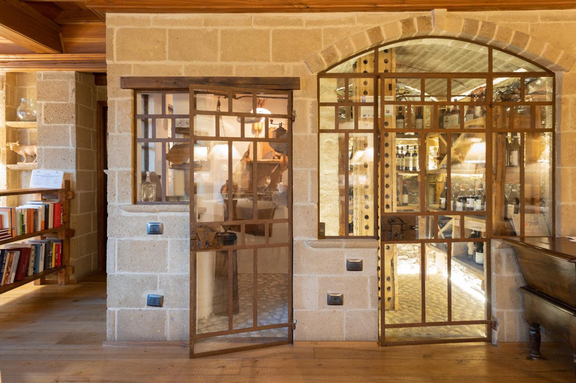 Hotel Ristorante Da Politano Boves ภายนอก รูปภาพ