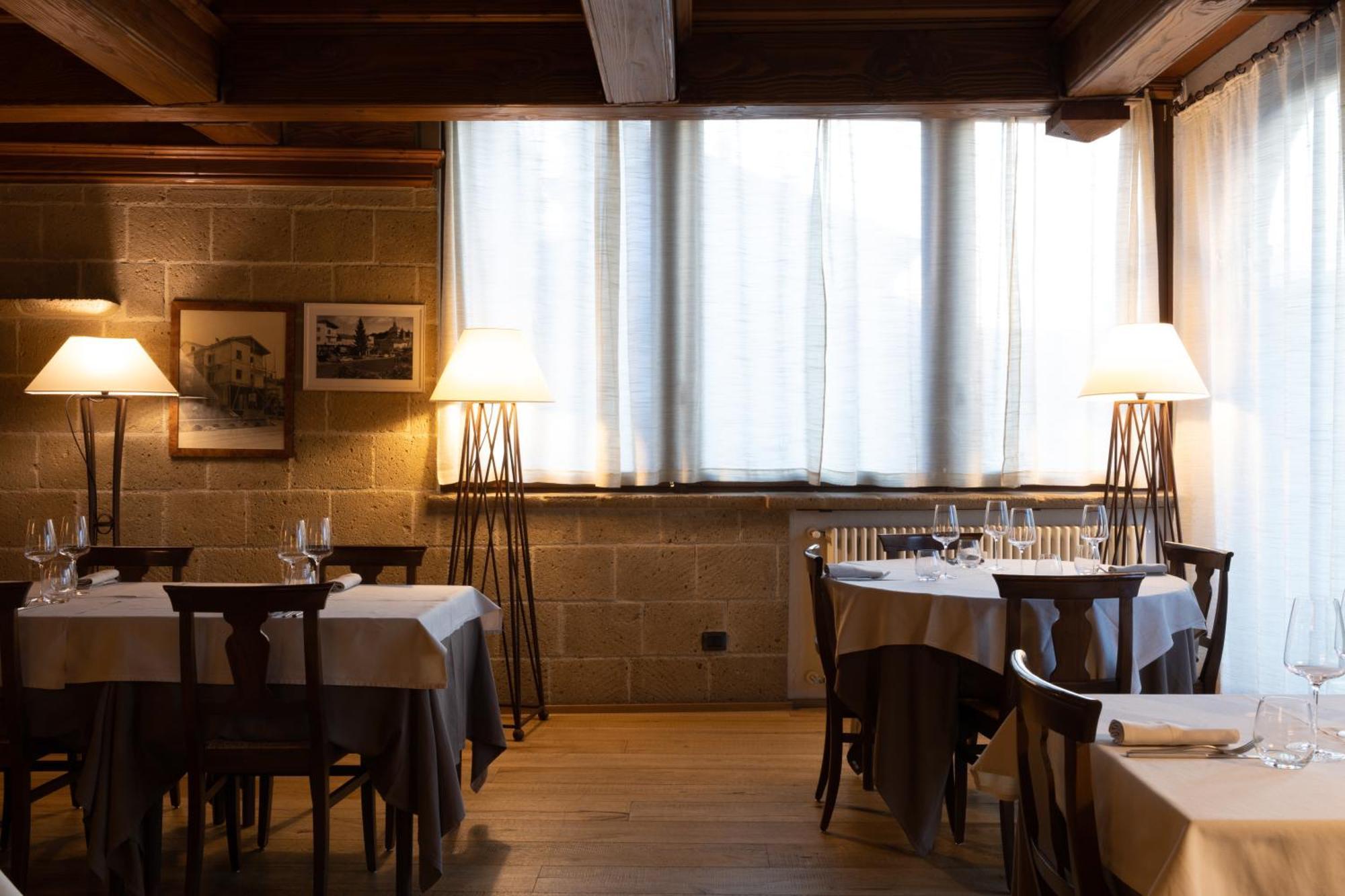 Hotel Ristorante Da Politano Boves ภายนอก รูปภาพ