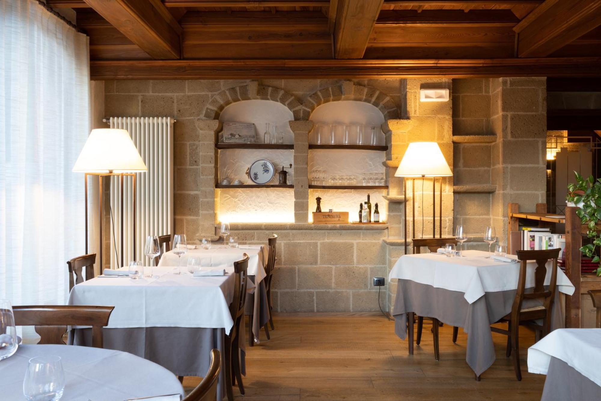 Hotel Ristorante Da Politano Boves ภายนอก รูปภาพ